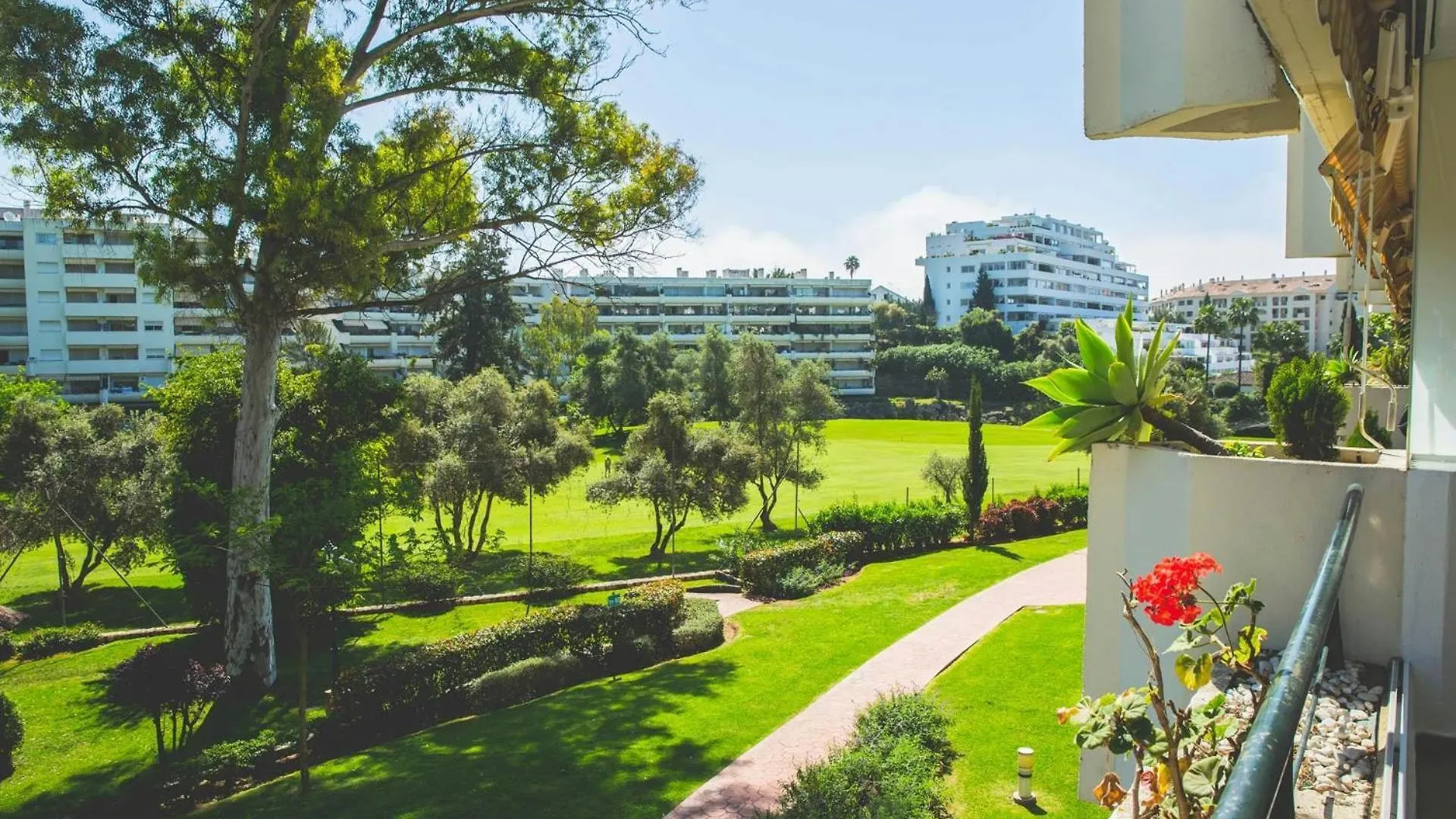 מארבלה Apartamento En Guadalmina Con Vistas Al Golf