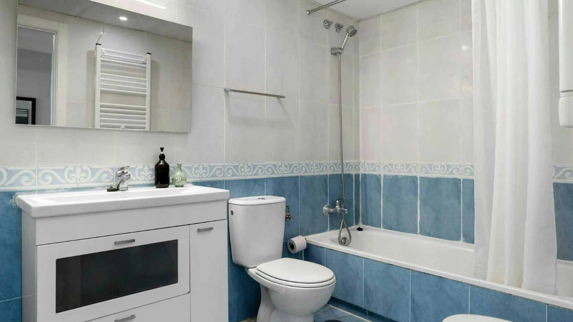 Apartamento En Guadalmina Con Vistas Al Golf Marbella Spain
